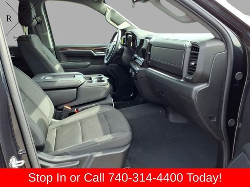 Used 2024 Chevrolet Silverado 1500 LT AWD/4WD image 9