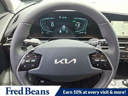 New 2025 Kia Niro EX image 13
