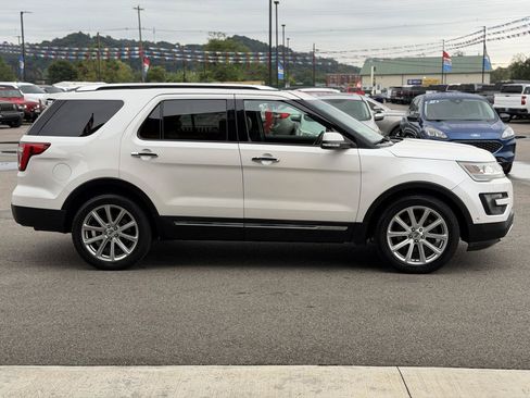 Used 2016 Ford Explorer Limited w/ Equipment Group 301A FWD image 26