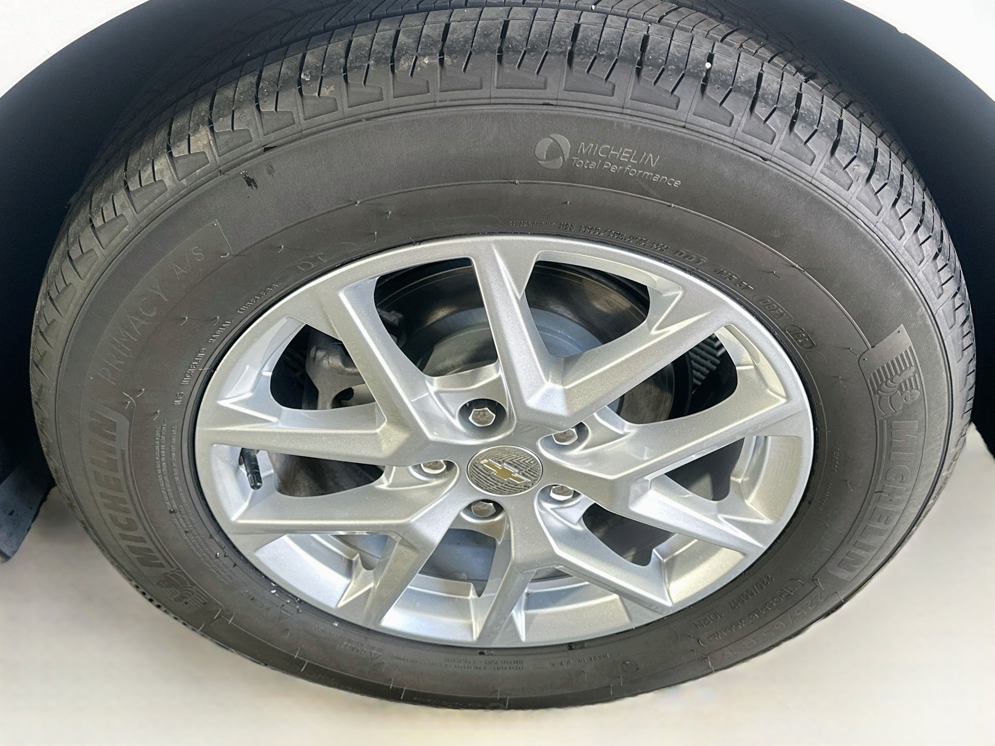 Used 2024 Chevrolet Equinox LS FWD image 11