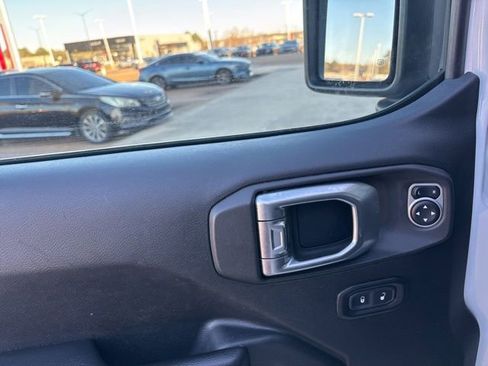 Used 2019 Jeep Wrangler Unlimited Sport S image 11