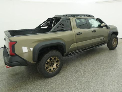 New 2025 Toyota Tacoma Trailhunter image 21