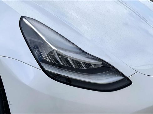 Used 2020 Tesla Model 3 Long Range AWD/4WD image 31