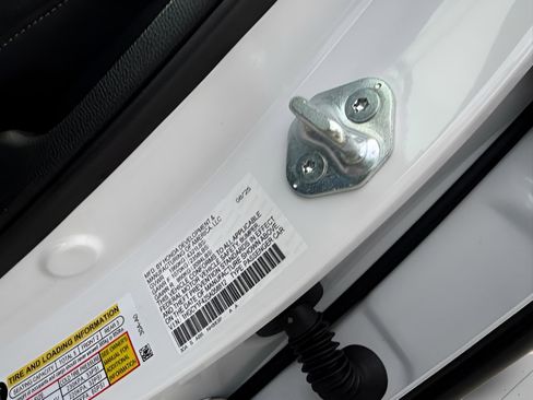 Used 2025 Honda Accord SE image 34