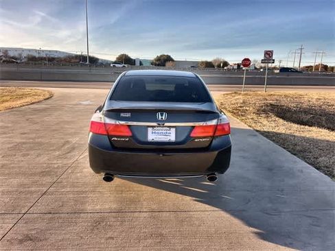Used 2015 Honda Accord Sport image 6