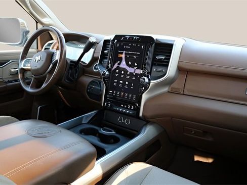 Used 2020 RAM 3500 Laramie image 17