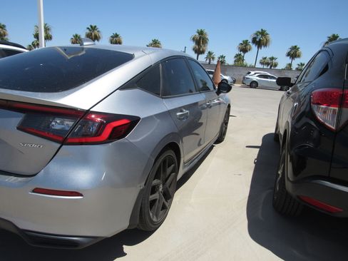 Used 2022 Honda Civic Sport image 3