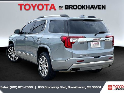 Used 2023 GMC Acadia Denali w/ Denali Technology Package FWD image 2