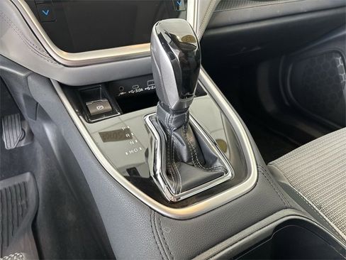 Used 2023 Subaru Outback Premium image 30