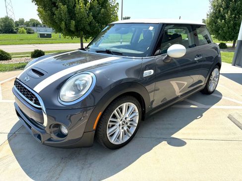 Used 2016 MINI Cooper S FWD image 4