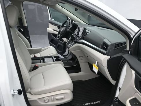 New 2026 Honda Odyssey EX-L image 38