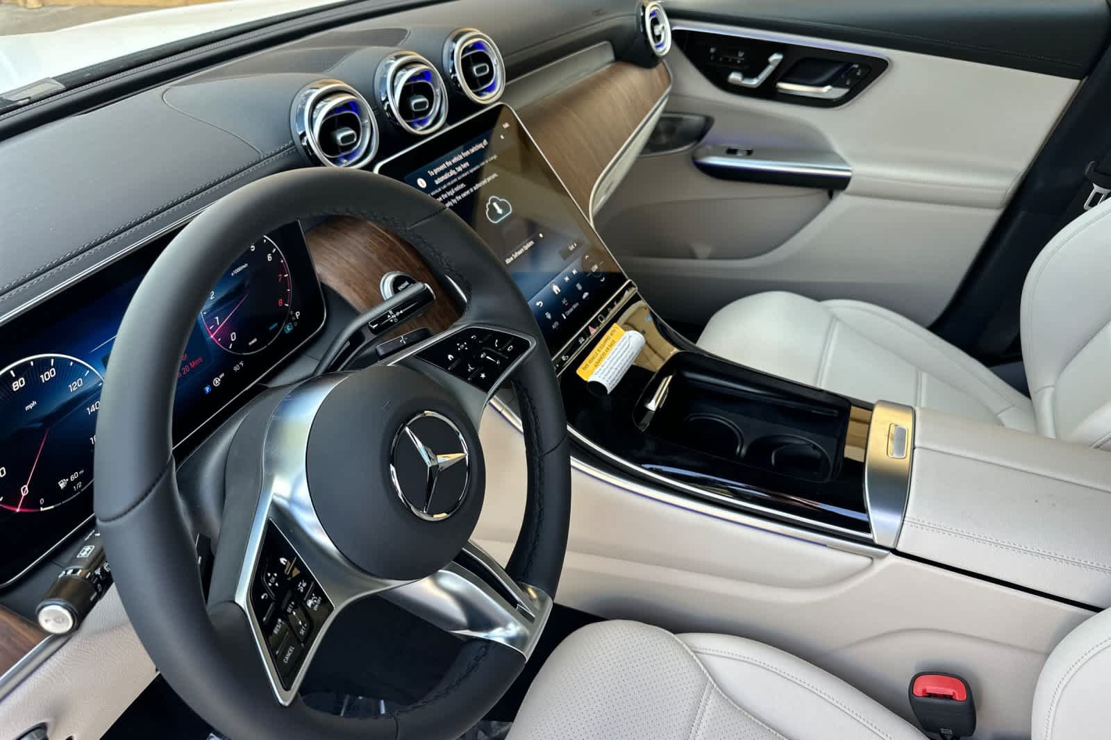 New 2027 Mercedes-Benz GLC 300 image 9
