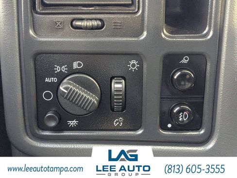 Used 2004 Chevrolet Avalanche Z66 w/ Preferred Equipment Group image 22