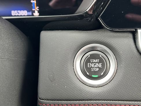 Used 2023 Chevrolet Colorado Z71 w/ Z71 Convenience Package 2 image 11