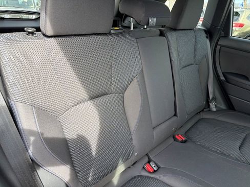 Used 2025 Subaru Forester Premium image 35