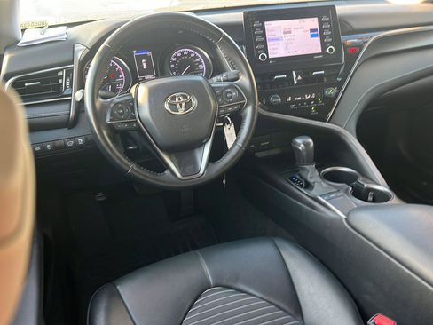 Used 2023 Toyota Camry SE image 18