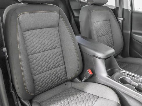 Used 2020 Chevrolet Equinox LT image 45