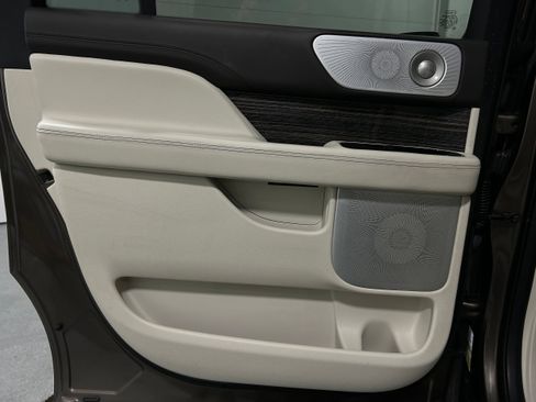 Used 2018 Lincoln Navigator L Black Label w/ Cargo Package image 25