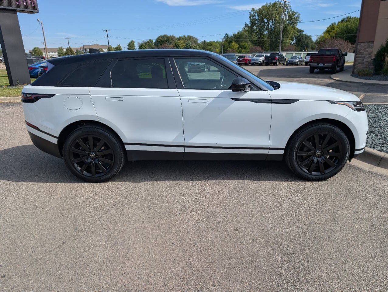 Used 2020 Land Rover Range Rover Velar S AWD/4WD image 10