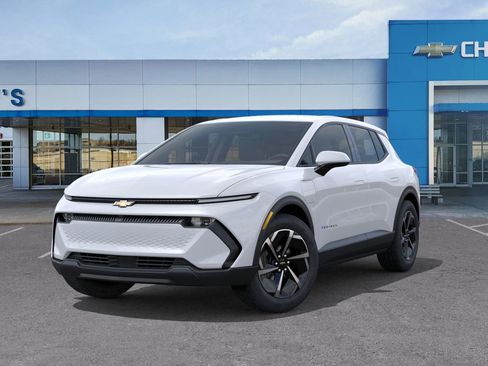 New 2026 Chevrolet Equinox EV LT image 7