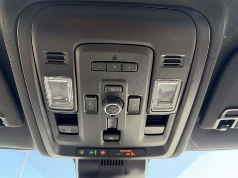 Certified 2024 Chevrolet Suburban Premier AWD/4WD image 30