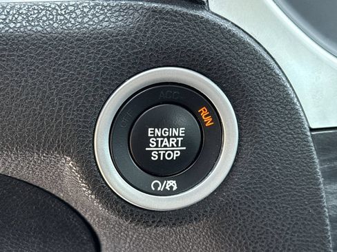 Used 2024 Toyota Tundra SR AWD/4WD image 39