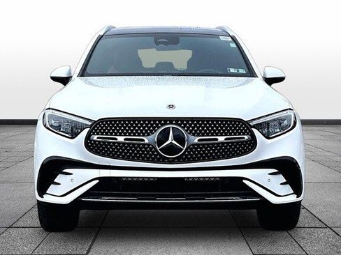 Certified 2025 Mercedes-Benz GLC 300 4MATIC image 2