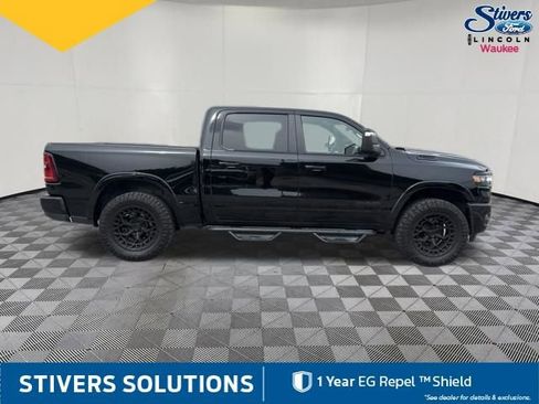 Used 2025 RAM 1500 Big Horn AWD/4WD image 5