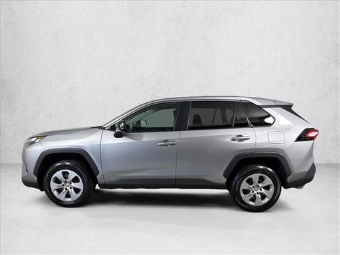 Used 2024 Toyota RAV4 LE FWD image 6