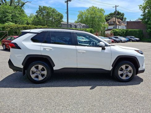 Certified 2023 Toyota RAV4 XLE w/ Convenience Package AWD/4WD image 17