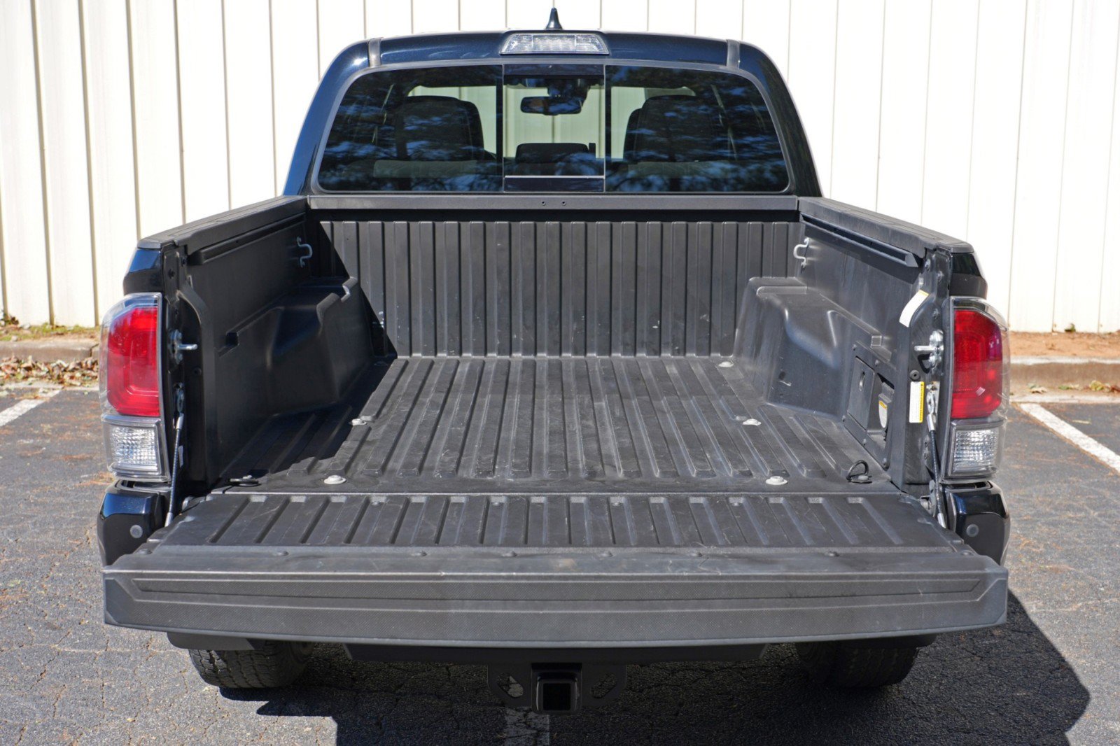 Used 2021 Toyota Tacoma TRD Off-Road w/ Technology Package AWD/4WD image 9