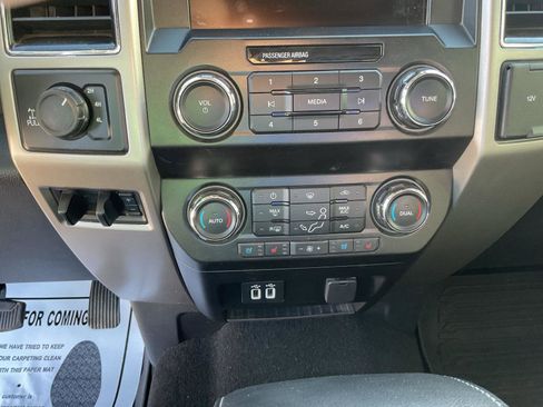 Used 2019 Ford F250 Lariat w/ Lariat Value Package image 17