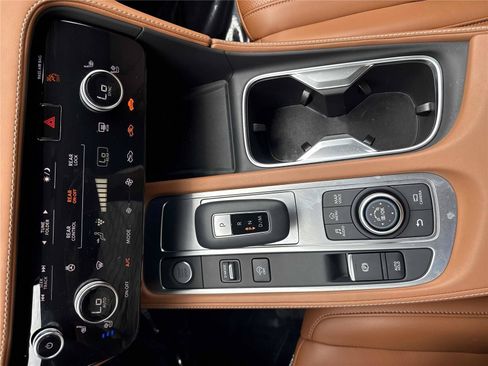 Certified 2025 INFINITI QX60 Sensory w/ Vision Package AWD/4WD image 23