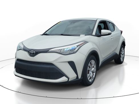 Used 2021 Toyota C-HR LE FWD image 3