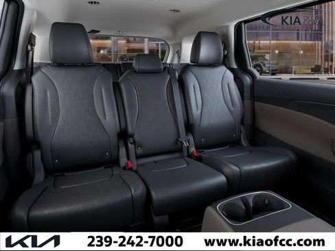 New 2026 Kia Carnival image 16