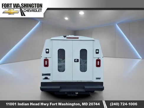Used 2019 Chevrolet Express 3500 w/ Power Convenience Package RWD image 5