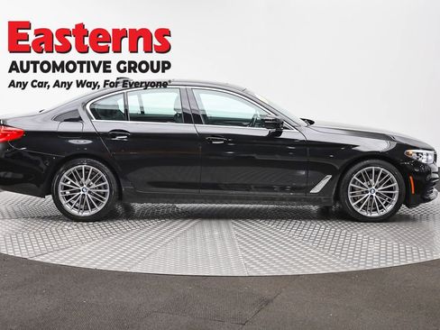 Used 2019 BMW 530i xDrive w/ Convenience Package AWD/4WD image 4