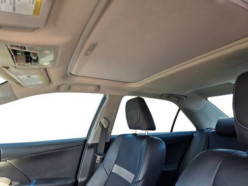 Used 2013 Toyota Camry SE FWD image 33