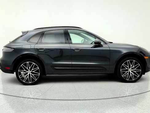 Used 2023 Porsche Macan AWD/4WD image 4