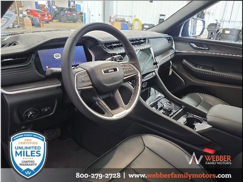 New 2026 Jeep Grand Cherokee L Limited AWD/4WD image 12