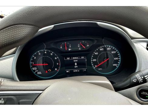 Used 2022 Chevrolet Malibu LT FWD image 27