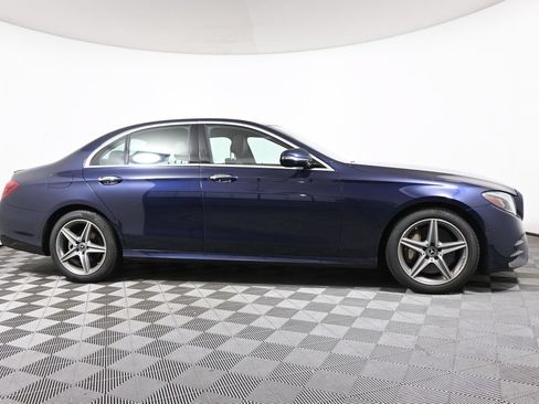 Used 2018 Mercedes-Benz E 300 4MATIC image 8