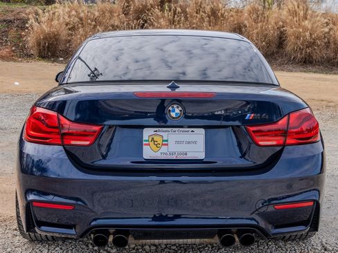 Used 2018 BMW M4 Convertible image 4