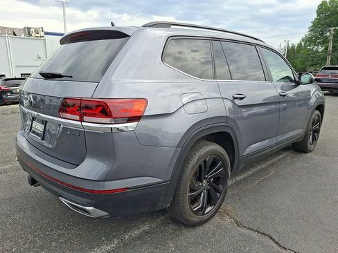 Used 2023 Volkswagen Atlas SE w/ Black Wheel Package AWD/4WD image 6
