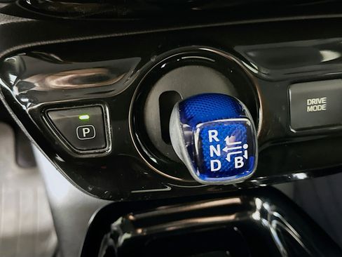 Used 2018 Toyota Prius Three Touring image 25