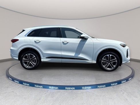 Certified 2025 Audi Q5 Premium Plus w/ Premium Plus AWD/4WD image 4