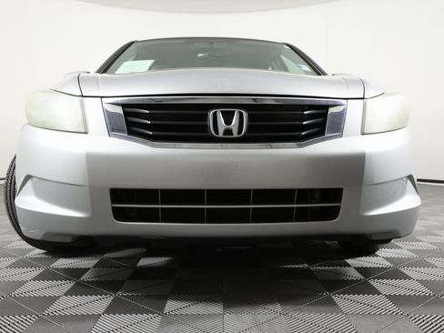 Used 2009 Honda Accord LX image 2