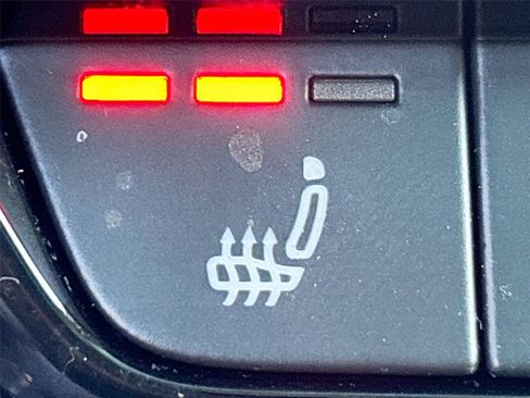 Used 2023 Audi Q4 e-tron Premium Plus w/ Premium Plus image 19