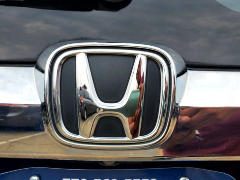 Used 2015 Honda CR-V LX image 17