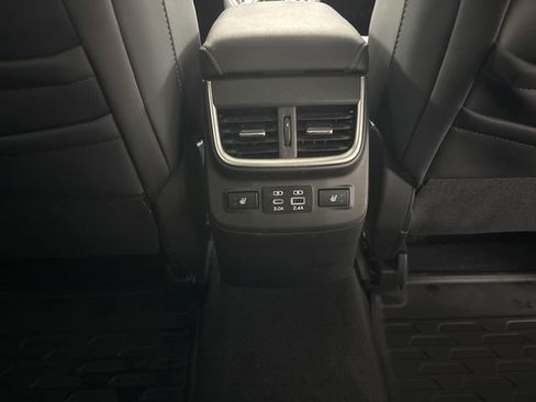 Used 2024 Subaru Outback Limited image 25